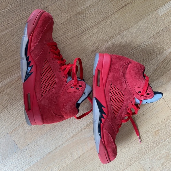 Nike Air Jordan 5 Retro Red Suede. - Picture 4 of 4